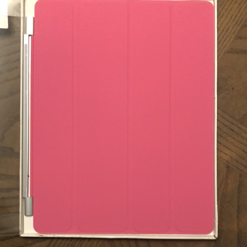 NWT iPad Smart Cover